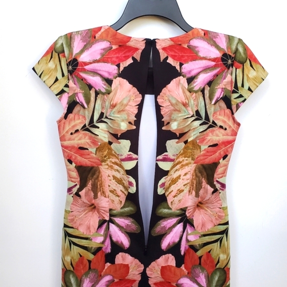 LONDON Times Sheath Dress Figure Flattering Large Floral print Size 6P -… - Picture 8 of 16